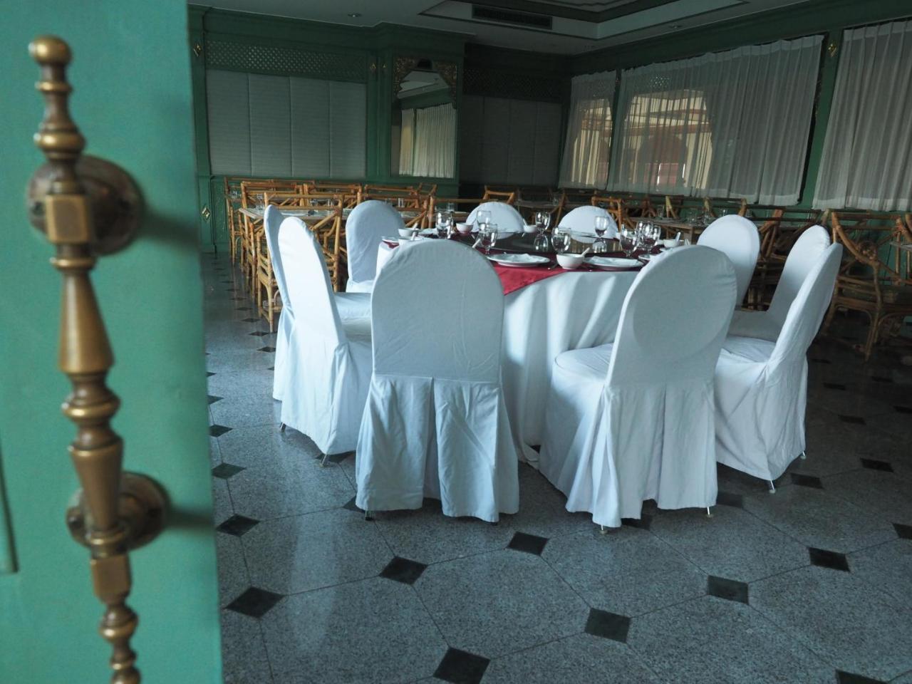 The Park Hotel, Chiang Mai Zewnętrze zdjęcie