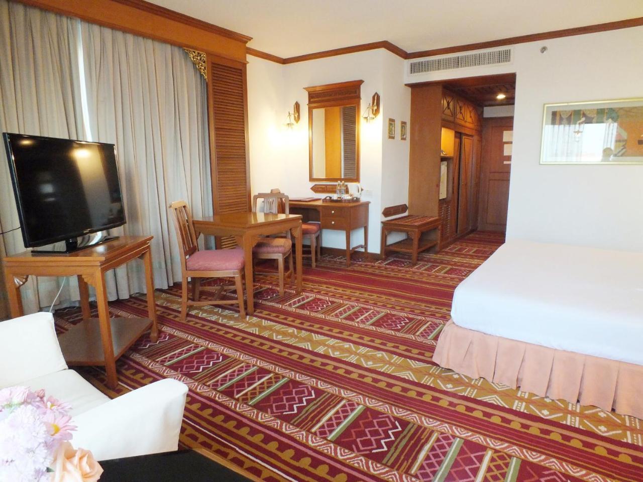 The Park Hotel, Chiang Mai Zewnętrze zdjęcie