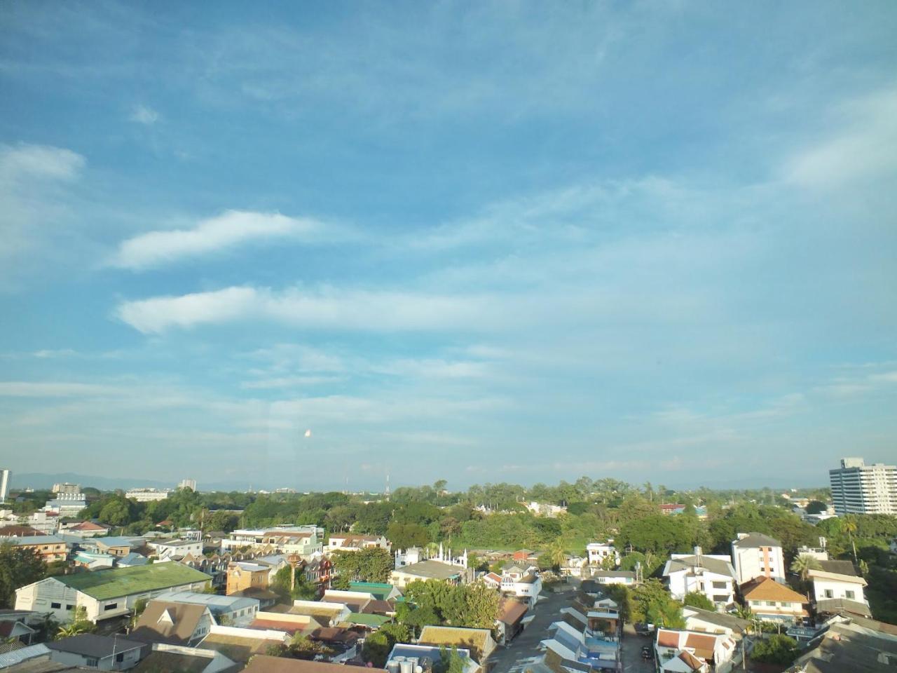 The Park Hotel, Chiang Mai Zewnętrze zdjęcie