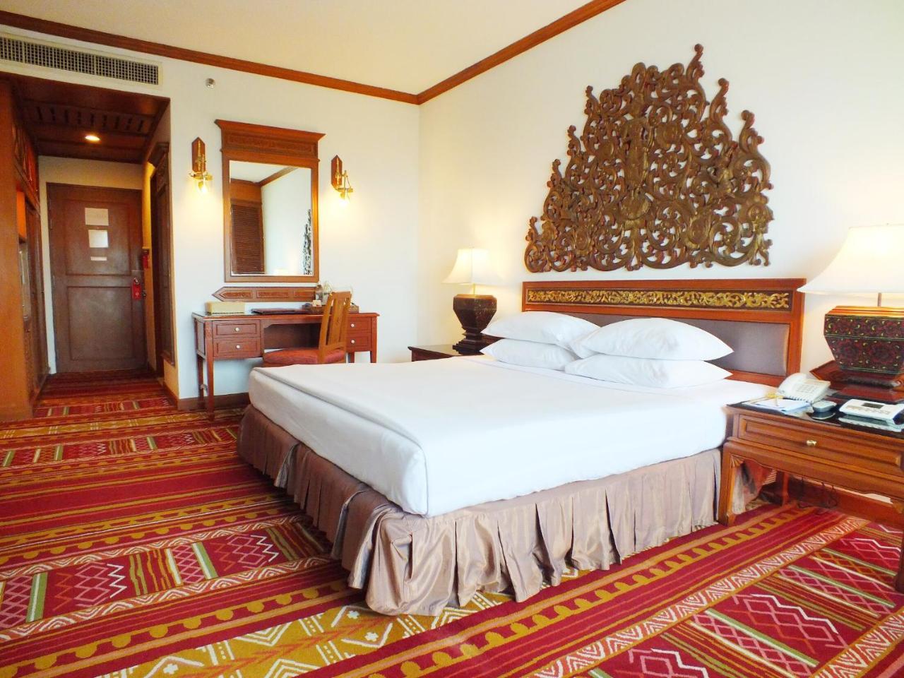 The Park Hotel, Chiang Mai Zewnętrze zdjęcie