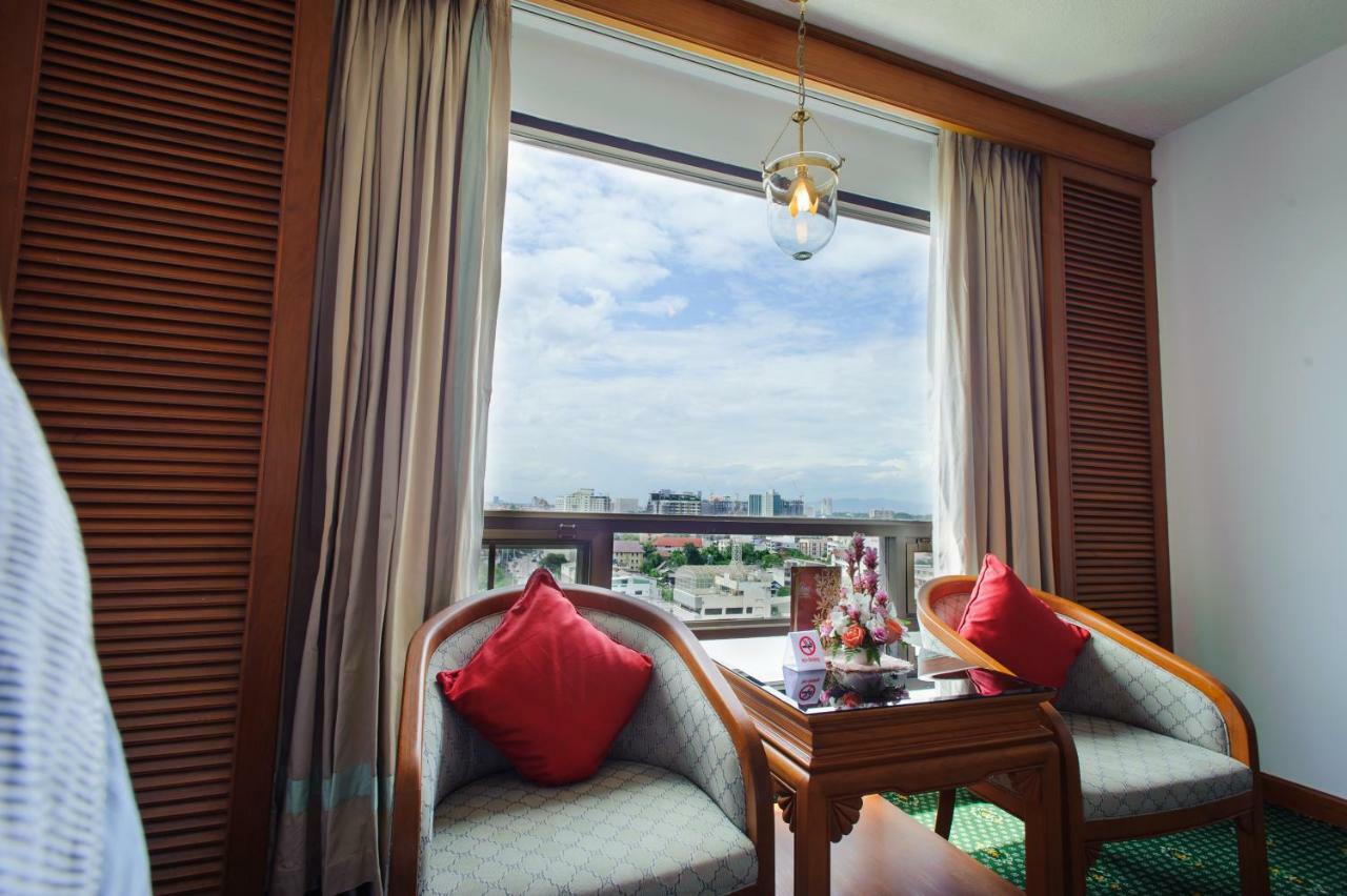 The Park Hotel, Chiang Mai Zewnętrze zdjęcie
