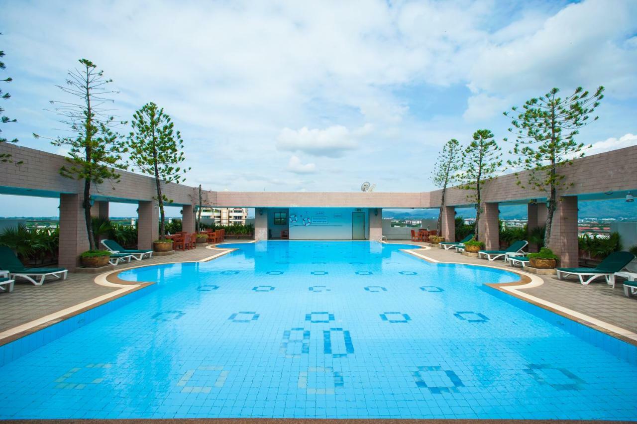 The Park Hotel, Chiang Mai Zewnętrze zdjęcie
